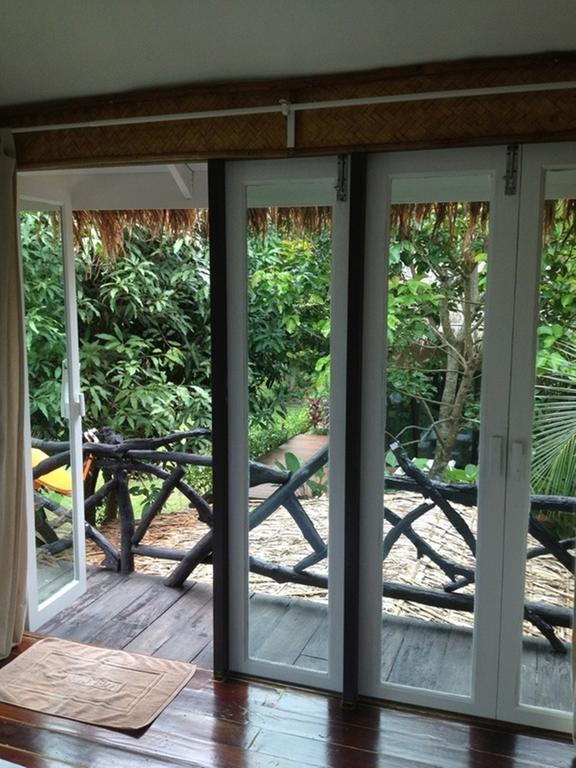 Hotel Baan Pong Tara Suan Phueng Exteriér fotografie
